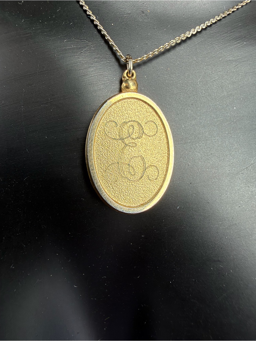 Gold Monogram Oval Pendant Necklace - Elegant Initial E